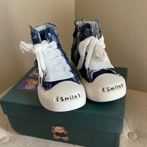 Denim patchwork kids shoe! Size 29=US sz 1